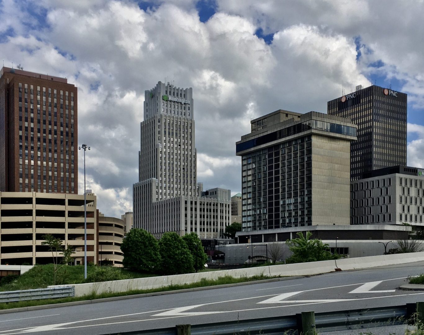 Downtown_skyline_as_seen_from_Ohio_&_Erie_Canalway_at_Martin_Luther_King_Boulevard,_Akron,_Ohio_-_20200530
