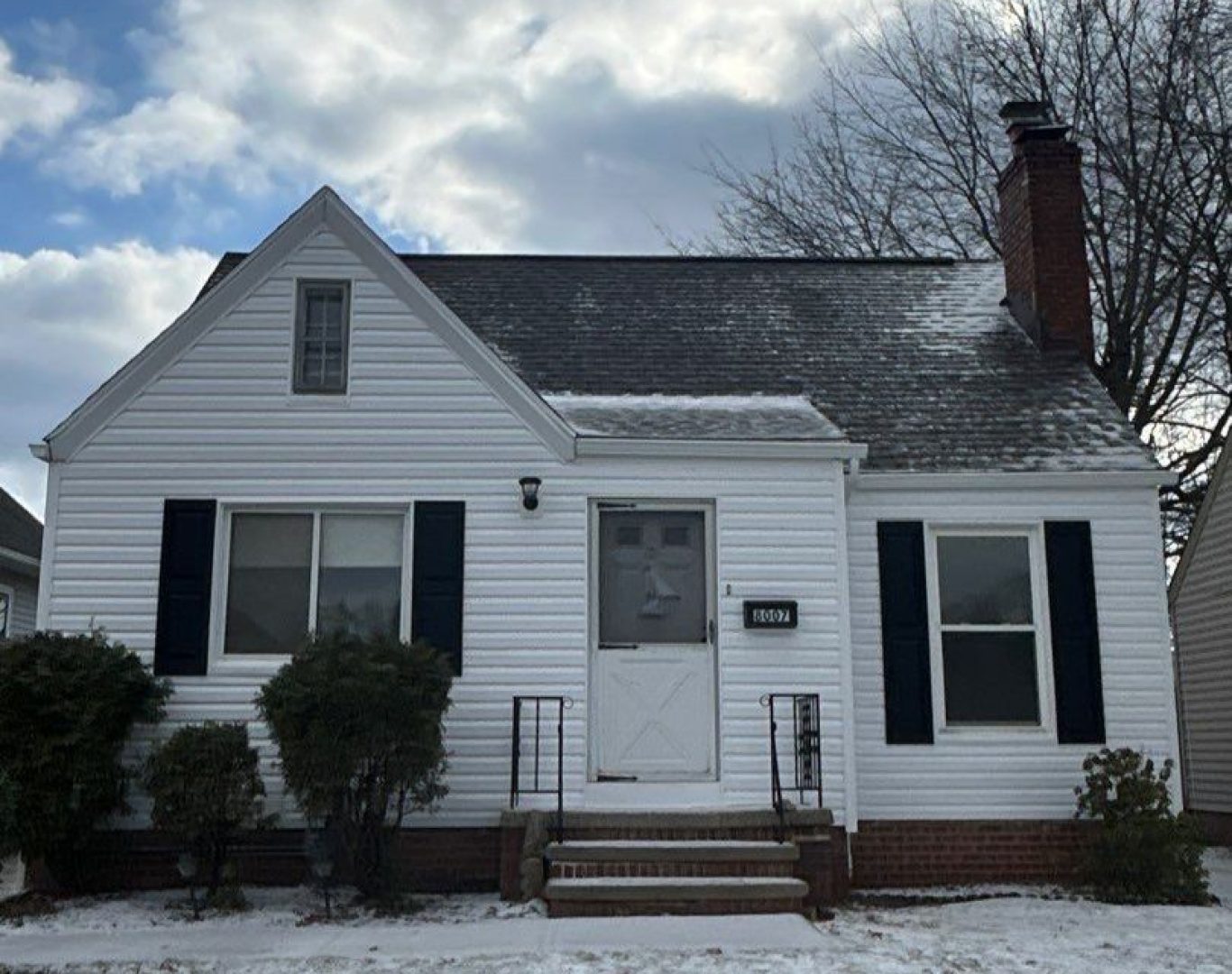 Completed residential roof replacement in Stow, OH