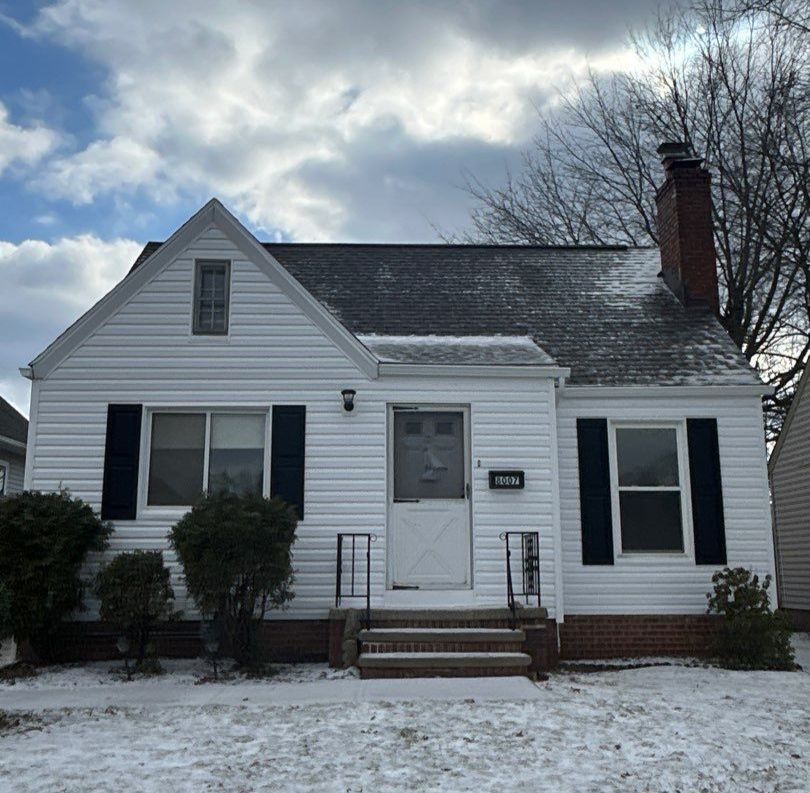Completed residential roof replacement in Stow, OH