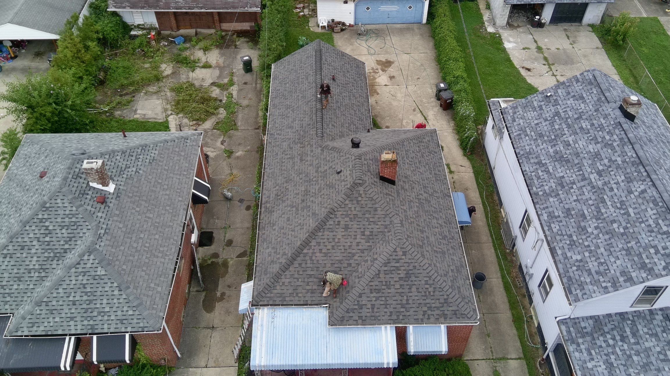 Professional-grade roofing tools used by Diamond Roofing Pros.